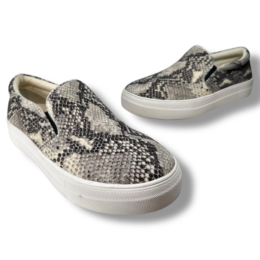 Steve Madden Gills Slip On Sneakers Gray Snake Print Size 8 Streetwear Casual - Picture 9 of 16